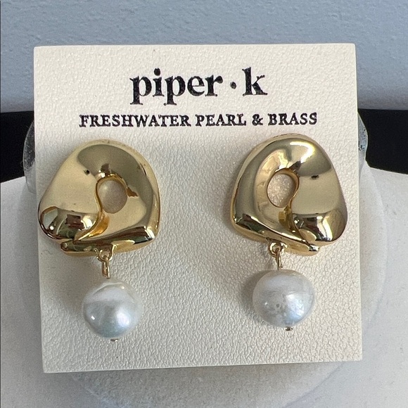 Piper Jewelry - Piper K | Earrings with Freshwater Pearls ✨